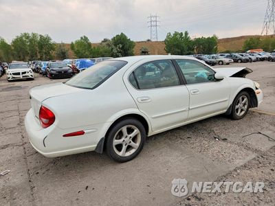 Trzecie zdjęcie samochodu z tyłu: 2000 NISSAN MAXIMA GXE VIN:JN1CA31DXYT746451 - miniatura