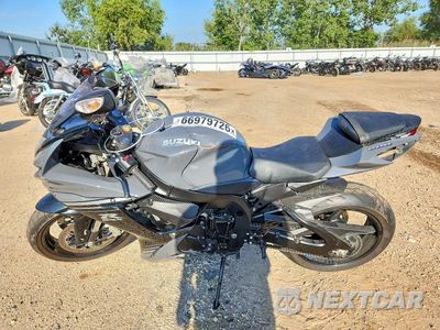 Trzecie zdjęcie samochodu z tyłu: 2025 SUZUKI GSX-R600 VIN:JS1GN7FA6S7100942 - miniatura