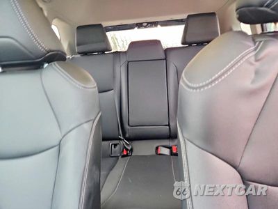 Zdjęcie 10 z 14 samochodu: 2026 TOYOTA COROLLA CROSS XLE VIN:7MUDAABG3TV164977 - miniatura