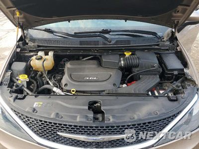Zdjęcie 12 z 13 samochodu: 2017 CHRYSLER PACIFICA TOURING VIN:2C4RC1DG8HR609866 - miniatura