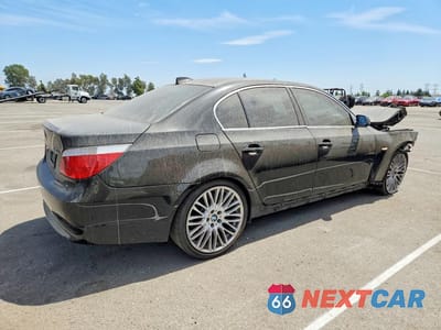 Trzecie zdjęcie samochodu z tyłu: 2006 BMW 530 I VIN:WBANE73526CM33380 - miniatura