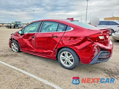 Drugie zdjęcie samochodu z przodu: 2017 CHEVROLET CRUZE LT VIN:1G1BE5SMXH7232026 - miniatura