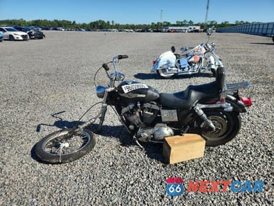 Trzecie zdjęcie samochodu z tyłu: 2003 HARLEY-DAVIDSON XL1200 C VIN:1HD1CGP193K404926 - miniatura