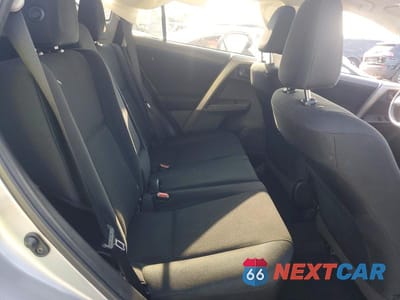 Zdjęcie 11 z 13 samochodu: 2018 TOYOTA RAV4 LE VIN:2T3BFREV4JW701752 - miniatura