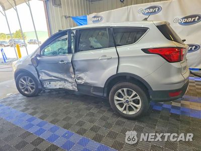 Drugie zdjęcie samochodu z przodu: 2019 FORD ESCAPE SE VIN:1FMCU0G99KUB66563 - miniatura