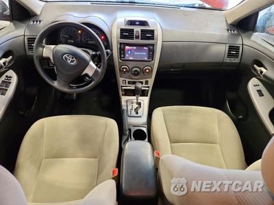 Zdjęcie 8 z 12 samochodu: 2013 TOYOTA COROLLA LE VIN:2T1BU4EE9DC033177 - miniatura