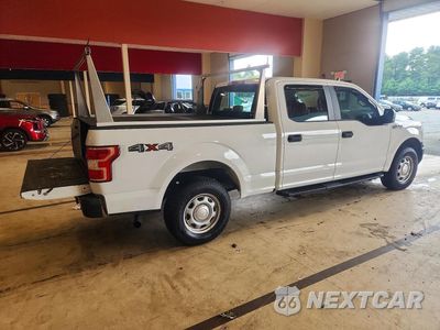 Trzecie zdjęcie samochodu z tyłu: 2020 FORD F150 SUPERCREW VIN:1FTFW1E52LFB20757 - miniatura