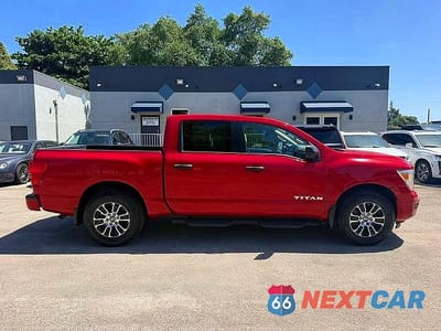 Zdjęcie 13 z 15 samochodu: 2022 NISSAN TITAN SV VIN:1N6AA1EF1NN100152 - miniatura