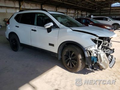 Czwarte zdjęcie samochodu z boku: 2017 NISSAN ROGUE SV VIN:5N1AT2MV6HC758282 - miniatura