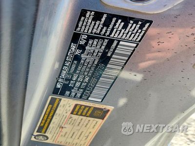 Zdjęcie 12 z 12 samochodu: 2011 MERCEDES-BENZ E 350 VIN:WDDKJ5GB8BF090739 - miniatura