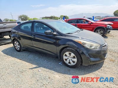 Czwarte zdjęcie samochodu z boku: 2016 HYUNDAI ELANTRA SE VIN:KMHDH4AE5GU618795 - miniatura