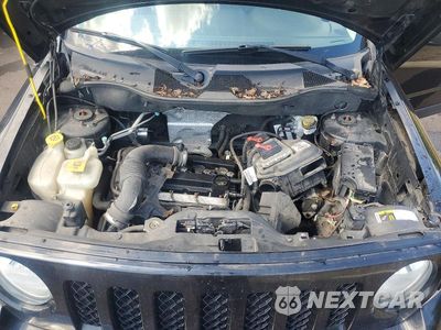 Zdjęcie 12 z 13 samochodu: 2016 JEEP PATRIOT LATITUDE VIN:1C4NJPFA6GD726752 - miniatura