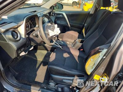 Zdjęcie 7 z 12 samochodu: 2015 TOYOTA RAV4 XLE VIN:JTMRFREV4FD150306 - miniatura