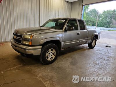 2006 CHEVROLET SILVERADO K1500 2GCEK19B161135611 - główne zdjęcie licytacji z USA - miniatura