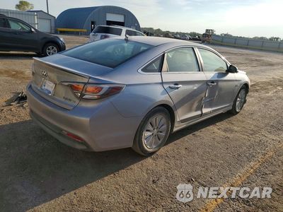 Trzecie zdjęcie samochodu z tyłu: 2016 HYUNDAI SONATA HYBRID SE VIN:KMHE24L11GA029941 - miniatura