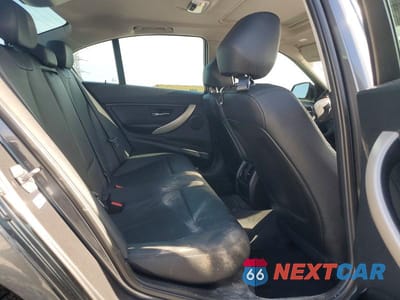 Zdjęcie 10 z 13 samochodu: 2016 BMW 320 I VIN:WBA8A9C53GK616265 - miniatura