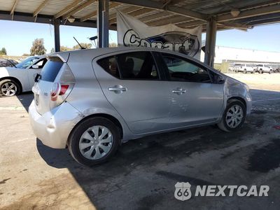 Trzecie zdjęcie samochodu z tyłu: 2014 TOYOTA PRIUS C ONE VIN:JTDKDTB32E1566927 - miniatura