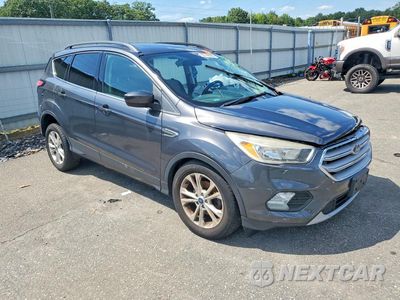 Czwarte zdjęcie samochodu z boku: 2018 FORD ESCAPE SE VIN:1FMCU0GDXJUB61715 - miniatura