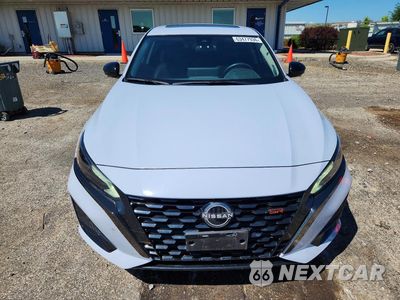Piąte zdjęcie samochodu w środku: 2023 NISSAN ALTIMA SR VIN:1N4AL4CV0PN310680 - miniatura