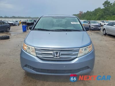 Piąte zdjęcie samochodu w środku: 2013 HONDA ODYSSEY EXL VIN:5FNRL5H64DB002667 - miniatura