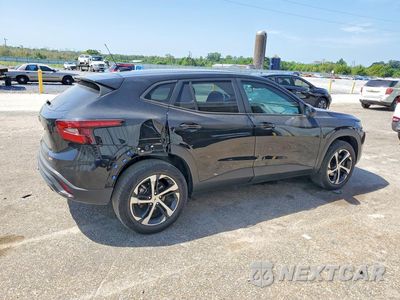 Trzecie zdjęcie samochodu z tyłu: 2024 CHEVROLET TRAX 1RS VIN:KL77LGE23RC202283 - miniatura