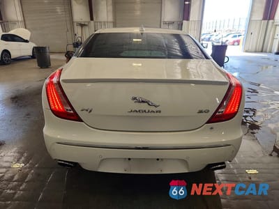 Zdjęcie 6 z 12 samochodu: 2015 JAGUAR XJ VIN:SAJWA1CZ3F8V84879 - miniatura