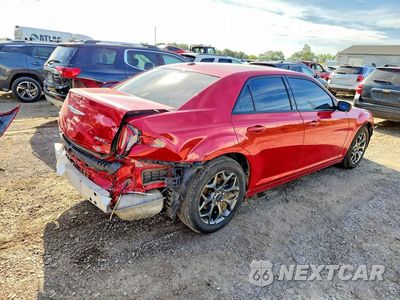 Trzecie zdjęcie samochodu z tyłu: 2016 CHRYSLER 300 S VIN:2C3CCAGG2GH238861 - miniatura