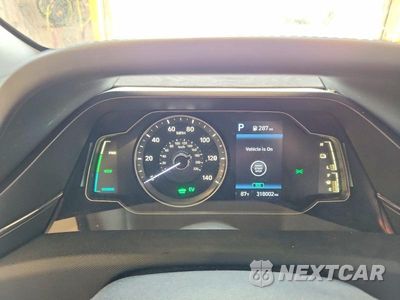 Zdjęcie 9 z 12 samochodu: 2021 HYUNDAI IONIQ BLUE VIN:KMHC65LC6MU255079 - miniatura