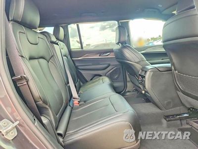 Zdjęcie 11 z 13 samochodu: 2025 JEEP GRAND CHEROKEE LIMITED VIN:1C4RJGBG1S8785057 - miniatura