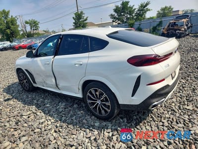 Drugie zdjęcie samochodu z przodu: 2026 BMW X6 XDRIVE40I VIN:5UX33EX02T9232654 - miniatura