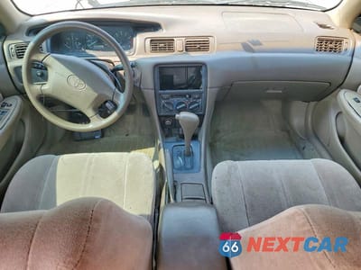 Zdjęcie 8 z 12 samochodu: 1999 TOYOTA CAMRY LE VIN:4T1BG22K9XU484313 - miniatura