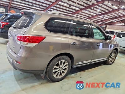 Trzecie zdjęcie samochodu z tyłu: 2014 NISSAN PATHFINDER S VIN:5N1AR2MM3EC607952 - miniatura