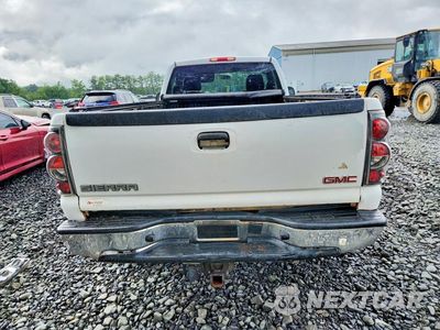 Zdjęcie 6 z 12 samochodu: 2004 GMC SIERRA C2500 HEAVY DUTY VIN:1GTHC24U34E327441 - miniatura