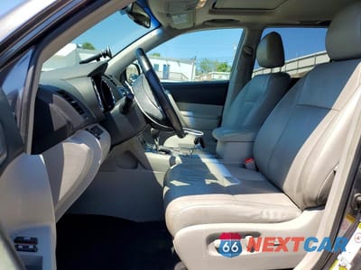 Zdjęcie 7 z 13 samochodu: 2013 TOYOTA HIGHLANDER SE VIN:5TDBK3EHXDS238296 - miniatura