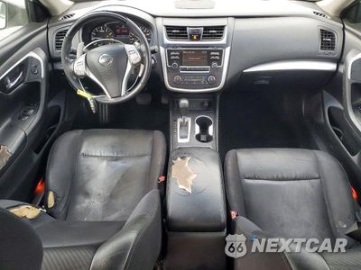 Zdjęcie 8 z 12 samochodu: 2016 NISSAN ALTIMA 2.5 SR VIN:1N4AL3AP6GC178258 - miniatura