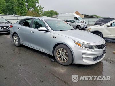 Czwarte zdjęcie samochodu z boku: 2018 KIA OPTIMA LX VIN:5XXGT4L33JG235656 - miniatura