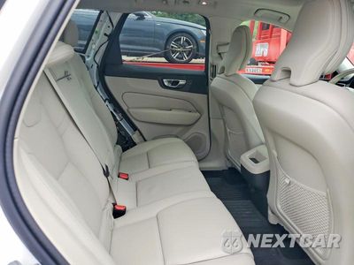Zdjęcie 11 z 14 samochodu: 2024 VOLVO XC60 PLUS VIN:YV4L12RL7R1822320 - miniatura