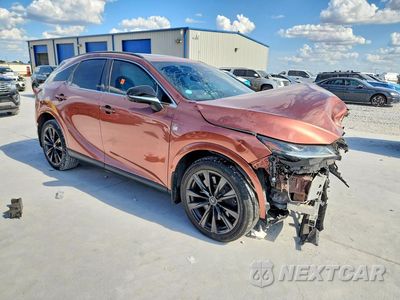 Czwarte zdjęcie samochodu z boku: 2024 LEXUS RX 350 F SPORT HANDLING VIN:2T2BAMCA9RC054316 - miniatura