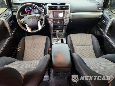 Zdjęcie 8 z 13 samochodu: 2015 TOYOTA 4RUNNER SR5 VIN:JTEZU5JR7F5106085 - miniatura