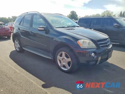 Czwarte zdjęcie samochodu z boku: 2007 MERCEDES-BENZ ML 350 VIN:4JGBB86E97A258893 - miniatura