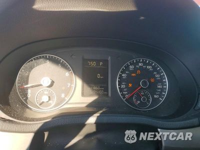 Zdjęcie 9 z 12 samochodu: 2015 VOLKSWAGEN PASSAT S VIN:1VWAS7A34FC103524 - miniatura