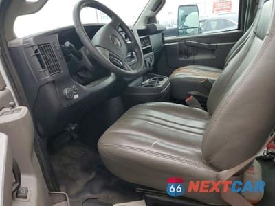 Zdjęcie 7 z 13 samochodu: 2021 GMC SAVANA CUTAWAY 3500 BOX TRUCK VIN:7GZ37TC77MN011348 - miniatura