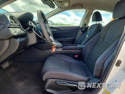 Zdjęcie 7 z 12 samochodu: 2019 HONDA INSIGHT LX VIN:19XZE4F10KE033445 - miniatura