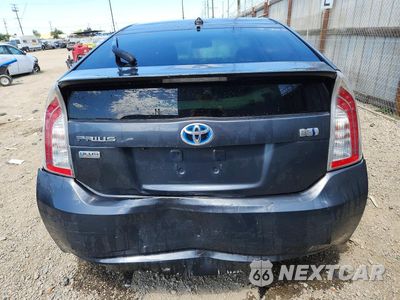 Zdjęcie 6 z 14 samochodu: 2012 TOYOTA PRIUS FOUR VIN:JTDKN3DU7C5441494 - miniatura