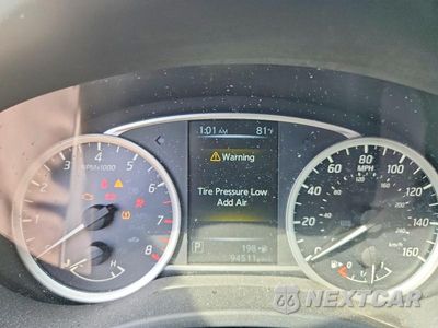 Zdjęcie 9 z 12 samochodu: 2016 NISSAN SENTRA SR VIN:3N1AB7AP8GY254772 - miniatura