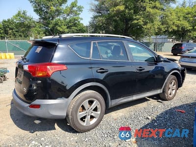 Trzecie zdjęcie samochodu z tyłu: 2015 TOYOTA RAV4 XLE VIN:2T3RFREV1FW265402 - miniatura