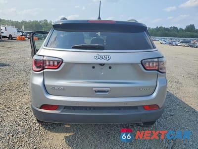 Zdjęcie 6 z 13 samochodu: 2022 JEEP COMPASS LIMITED VIN:3C4NJDCB9NT113821 - miniatura