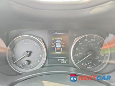 Zdjęcie 9 z 13 samochodu: 2021 INFINITI Q50 LUXE VIN:JN1EV7BP9MM702832 - miniatura