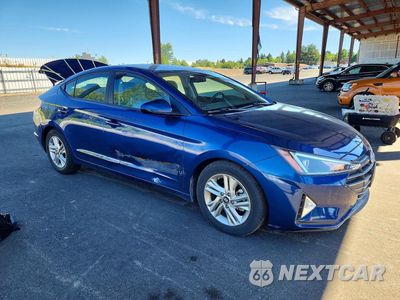 Czwarte zdjęcie samochodu z boku: 2019 HYUNDAI ELANTRA SEL VIN:5NPD84LF1KH458198 - miniatura
