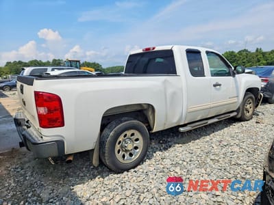 Trzecie zdjęcie samochodu z tyłu: 2011 CHEVROLET SILVERADO C1500 LS VIN:1GCRCREA9BZ334739 - miniatura